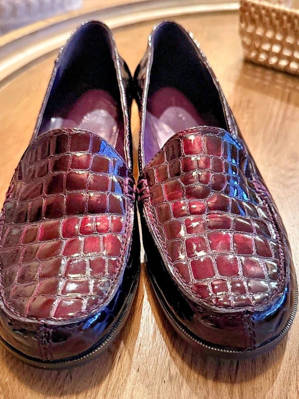 Jon Josef Women's Croc-Embossed Loafers US 8.5 M Burgundy & Black